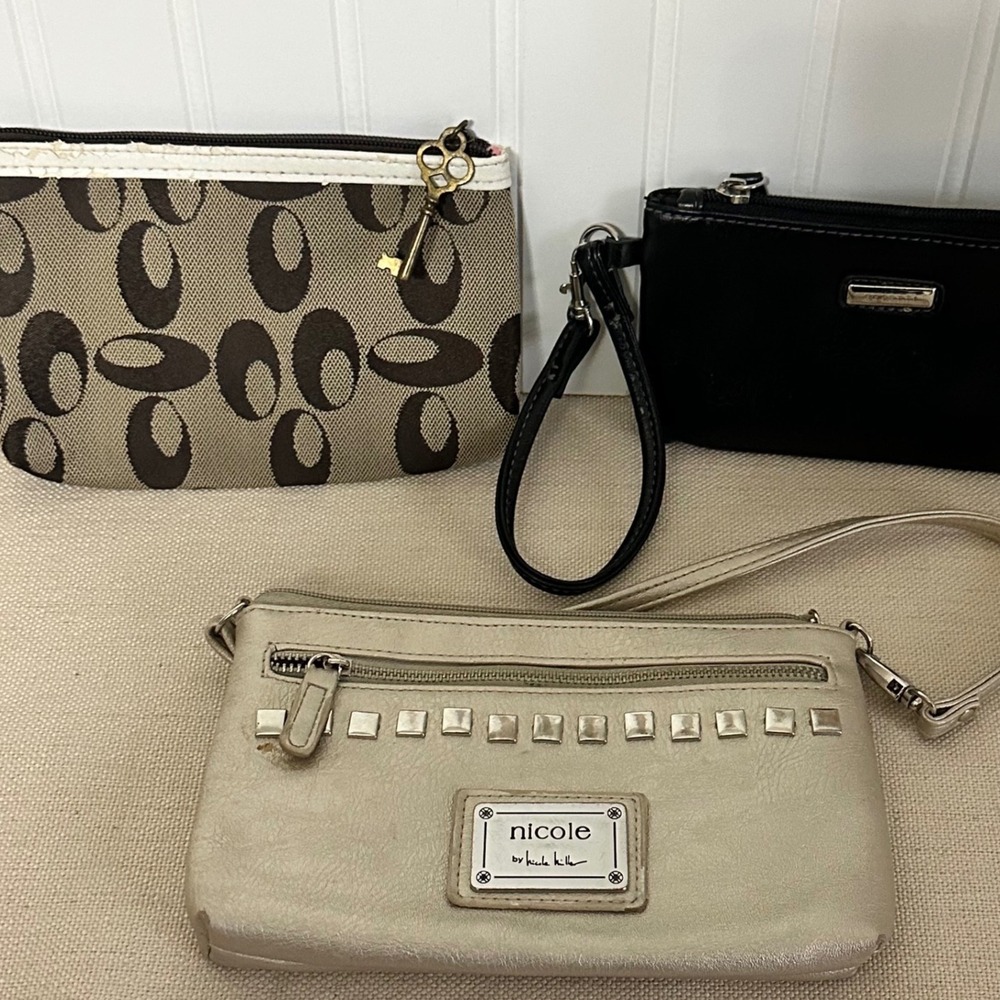 Nicole Miller Rosetti Wristlet Pouch Bundle Womens Multicolor Y2K Clutch Organiz